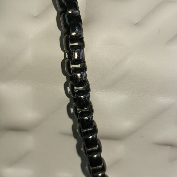 White Envelope Shoulder Bag Chain Strap Embossed Vegan Leather - Picture 6 of 12